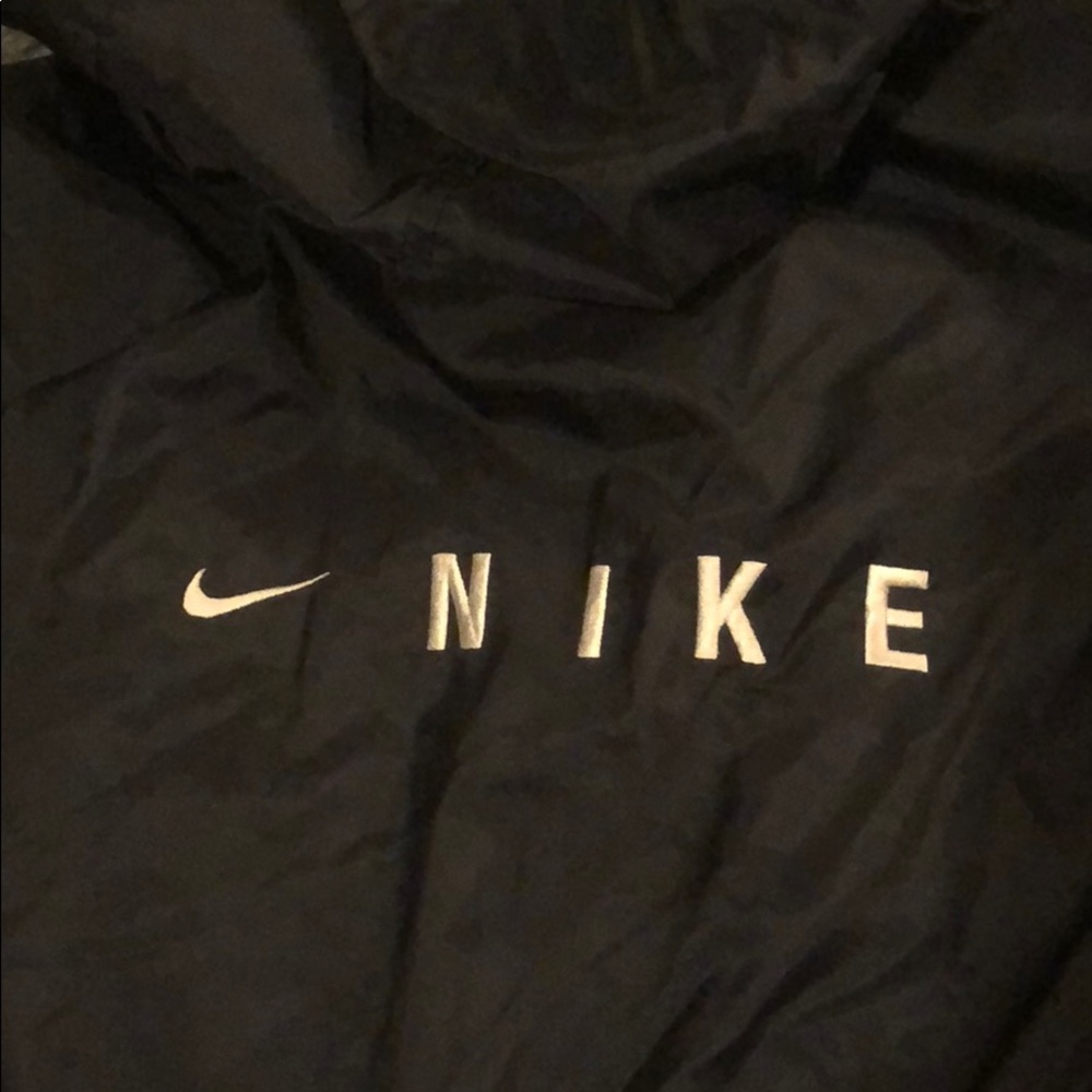 Nike jacket - Picture 2 of 4